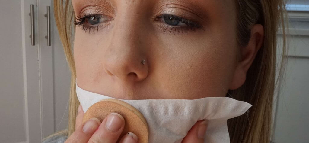 blotting lips