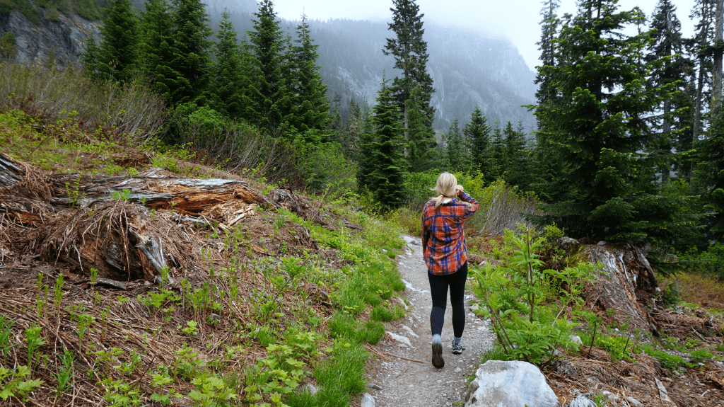 hiking on snow lake trail