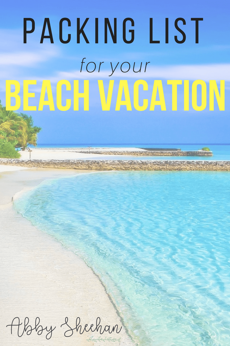 The ultimate list of necessities you need on your beach vacation, without overpacking! Click to read my detailed packing list (with photos!) #packinglist #packingtrip #vacation #vacationplanning #holidaypacking #beachvacation #beachholiday #whattopack